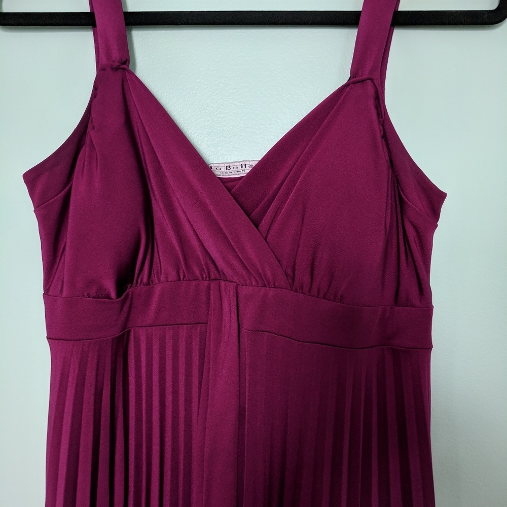 Dress - Picture 2 of 5